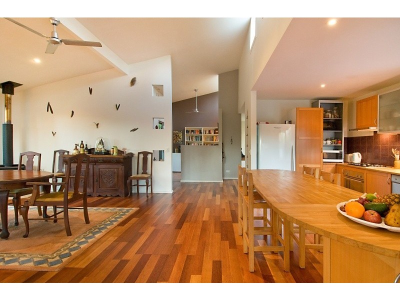 33 White Wood Court, Cooroy QLD 4563