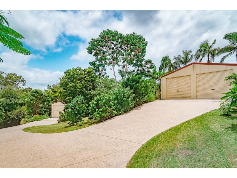1 Falcon Cres, Cooroy QLD 4563