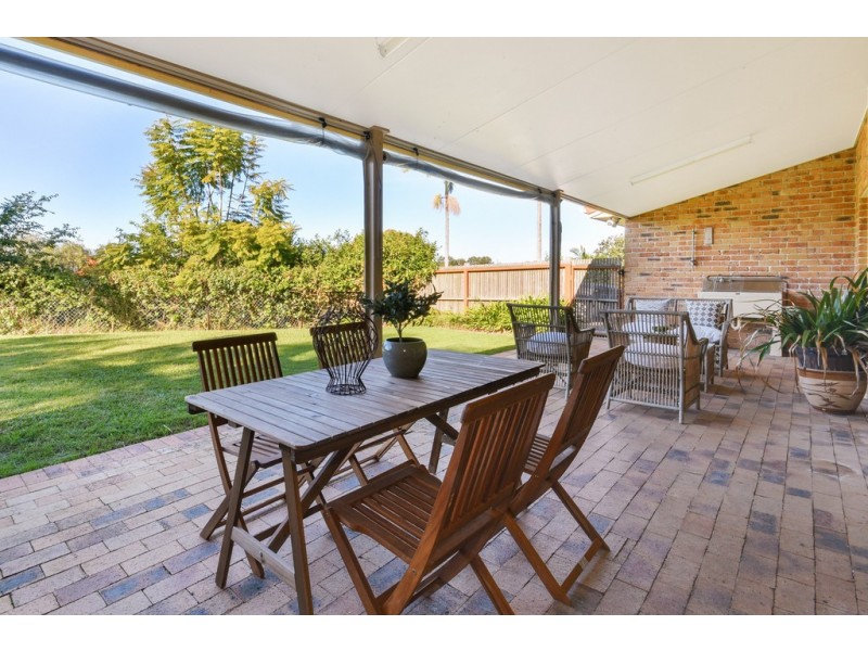 1 Falcon Cres, Cooroy QLD 4563