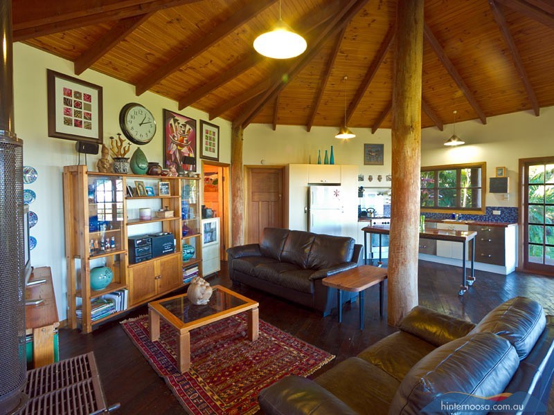 560 Tablelands Rd, Cooran QLD 4569