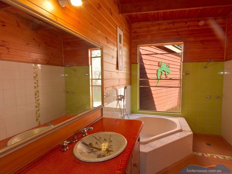 560 Tablelands Rd, Cooran QLD 4569