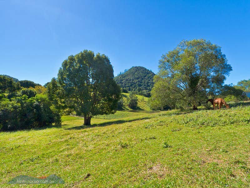 74 Binalong Rd, Pomona QLD 4568