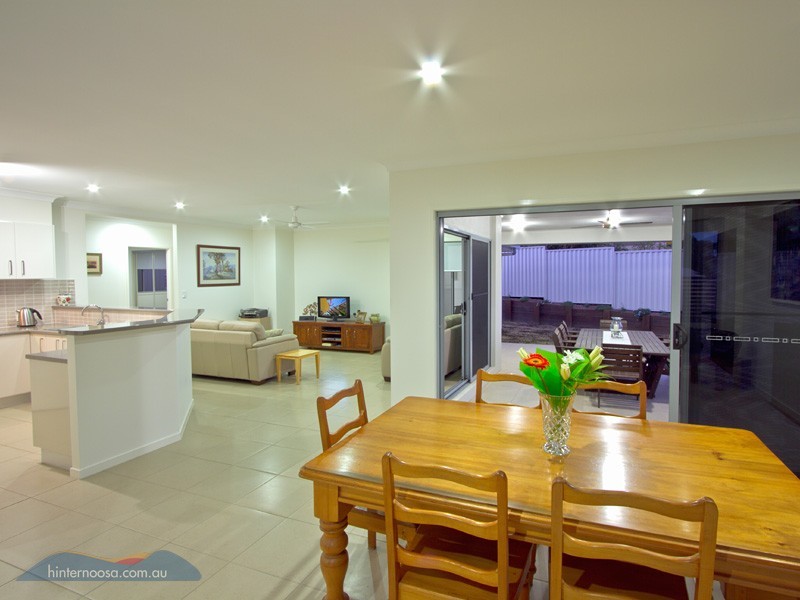 9 Pinbarren Ct, Cooroy QLD 4563