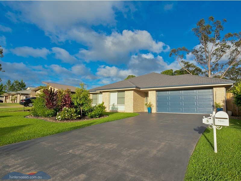 5 Prospect Place, Cooroy QLD 4563