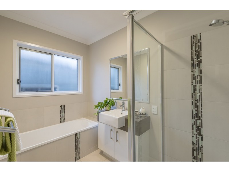 18 Prospect Place, Cooroy QLD 4563