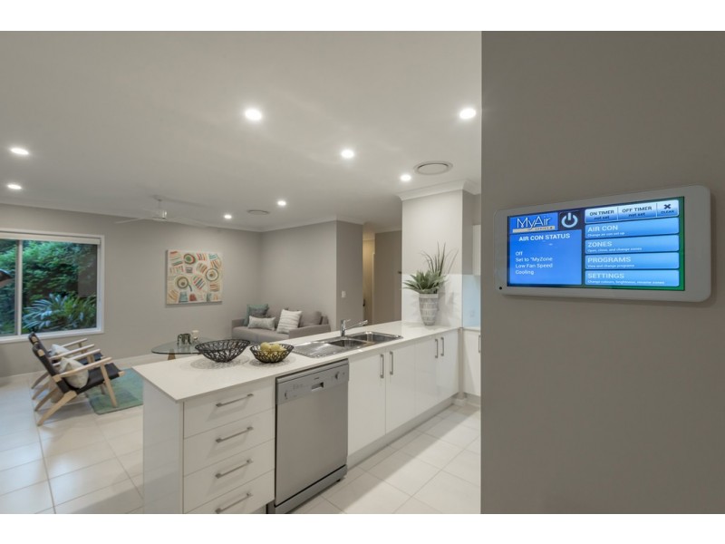 18 Prospect Place, Cooroy QLD 4563