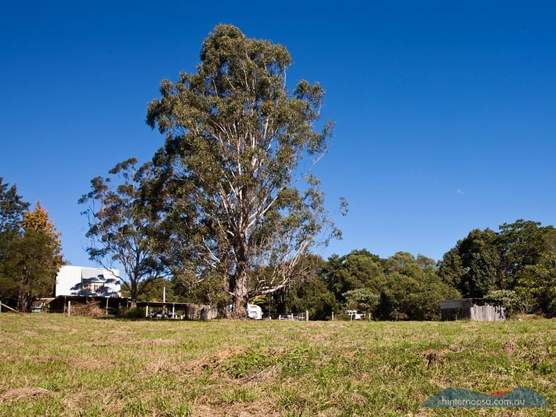 323 Middle Creek Road, Pomona QLD 4568