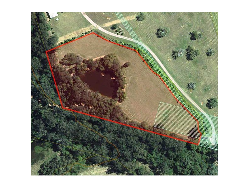 21 Gumboil Road, Lake Macdonald QLD 4563