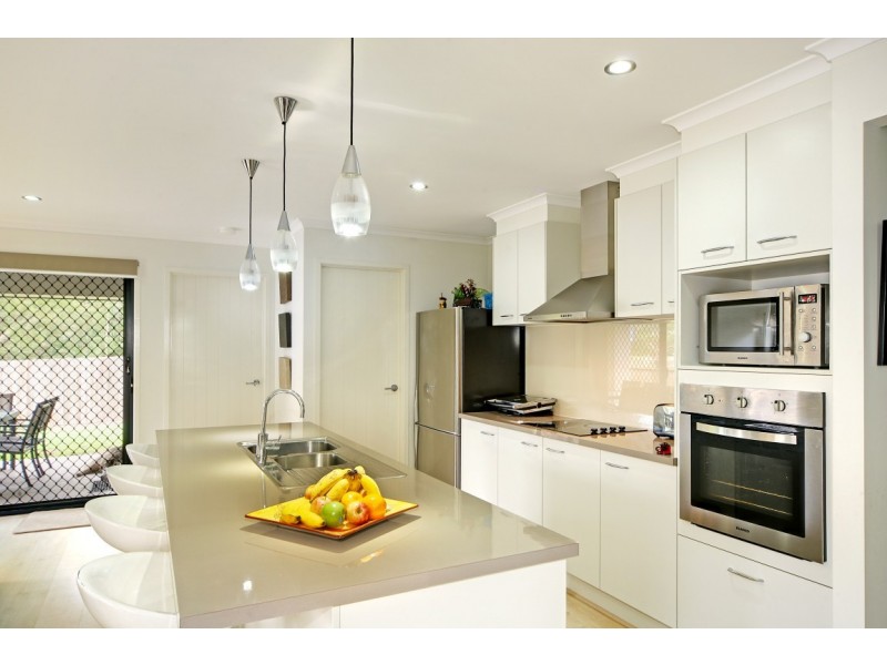 5 Dunbar Crt, Cooroy QLD 4563