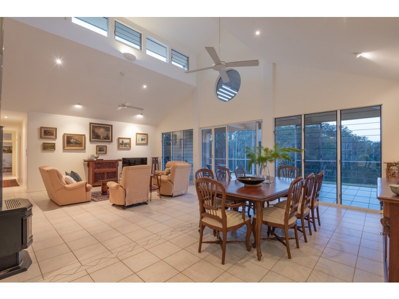 143 Davis Road, Cootharaba QLD 4565