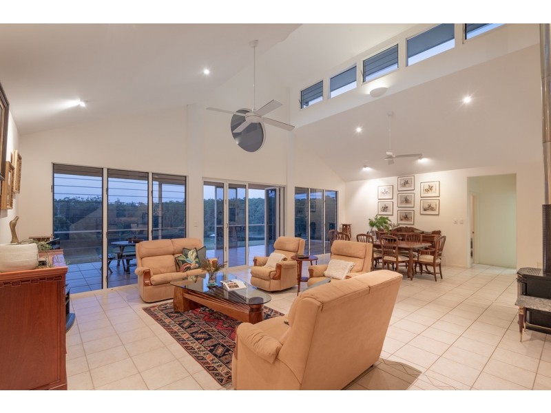 143 Davis Road, Cootharaba QLD 4565