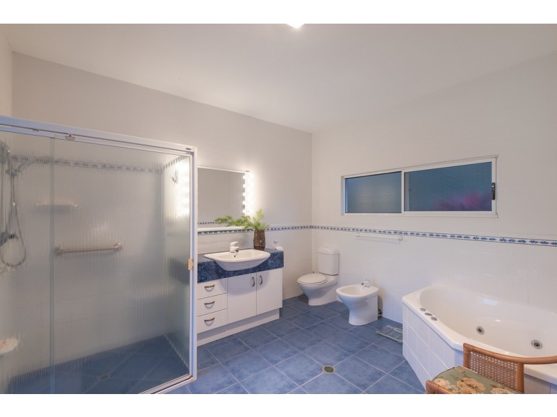 143 Davis Road, Cootharaba QLD 4565