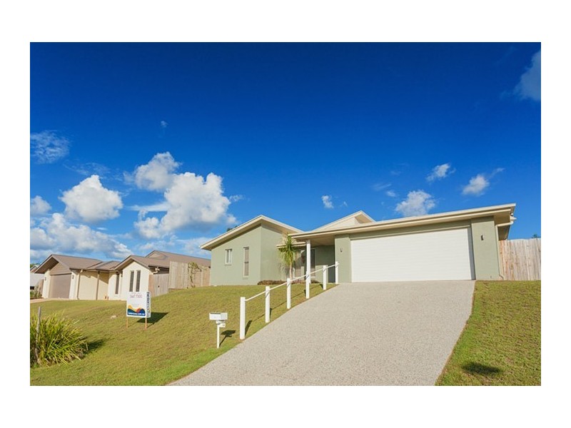 10 Prospect Place, Cooroy QLD 4563