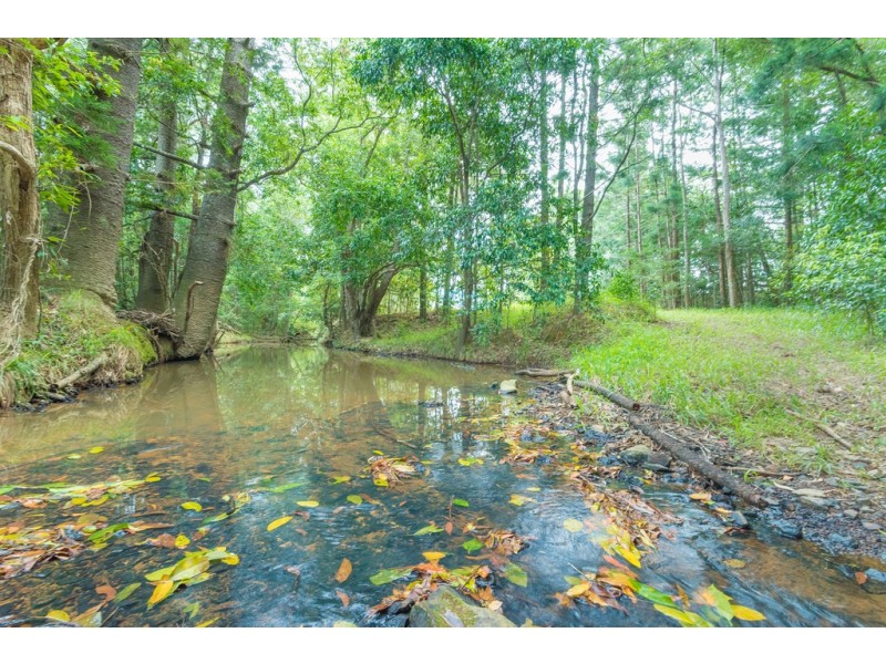 135 Cooroy Mountain Road, Lake Macdonald QLD 4563