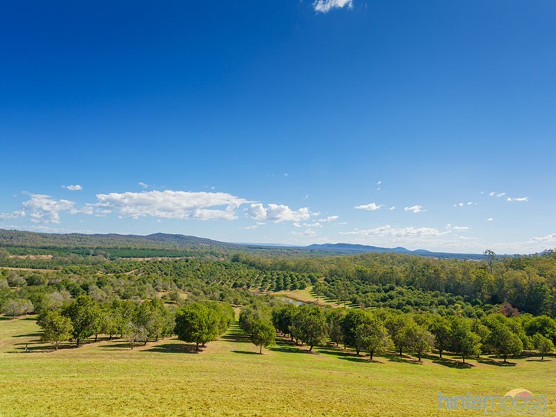 2052 Sandy Creek Rd, Downsfield QLD 4570