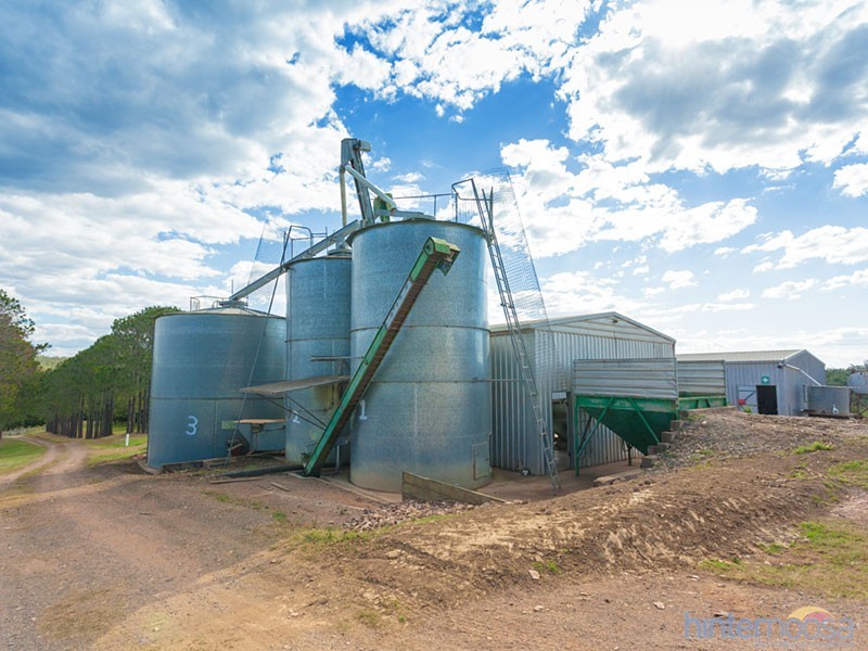 2052 Sandy Creek Rd, Downsfield QLD 4570