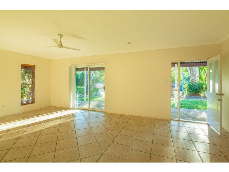 7 Lake Entrance Boulevard, Noosaville QLD 4566