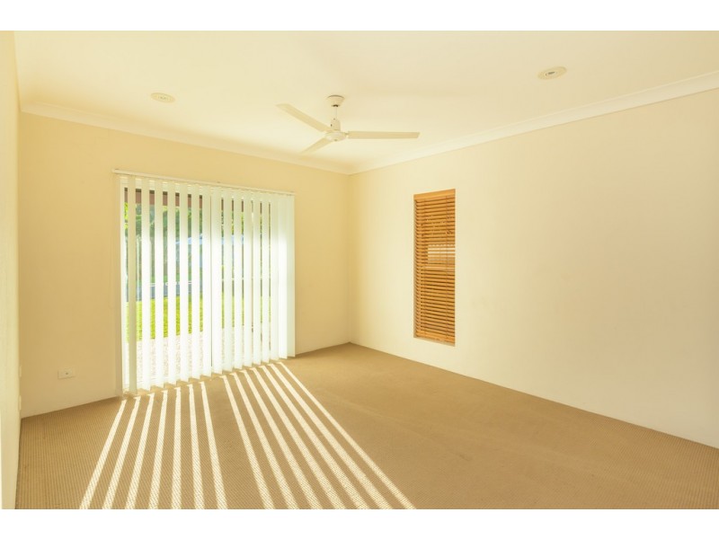 7 Lake Entrance Boulevard, Noosaville QLD 4566