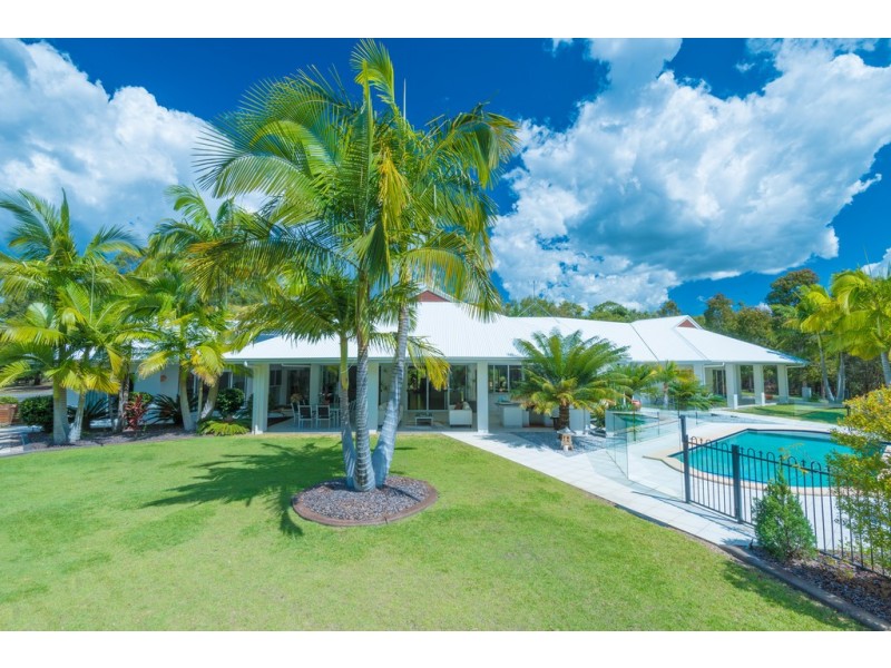 254 Illoura Place, Cooroibah QLD 4565
