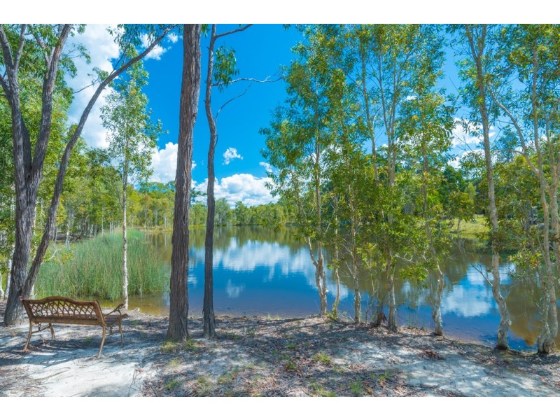 254 Illoura Place, Cooroibah QLD 4565