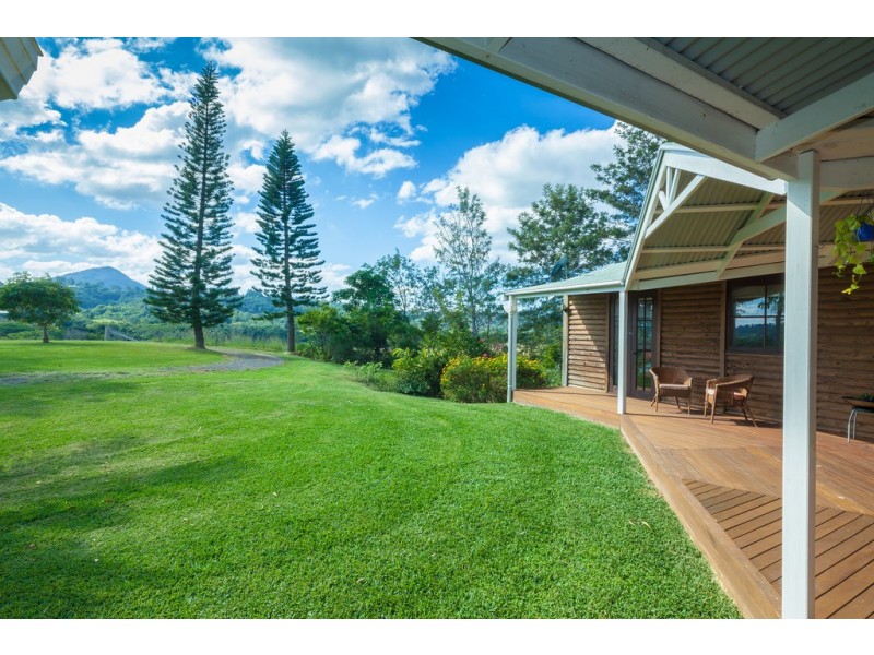 270 Memorial Drive, Eerwah Vale QLD 4562