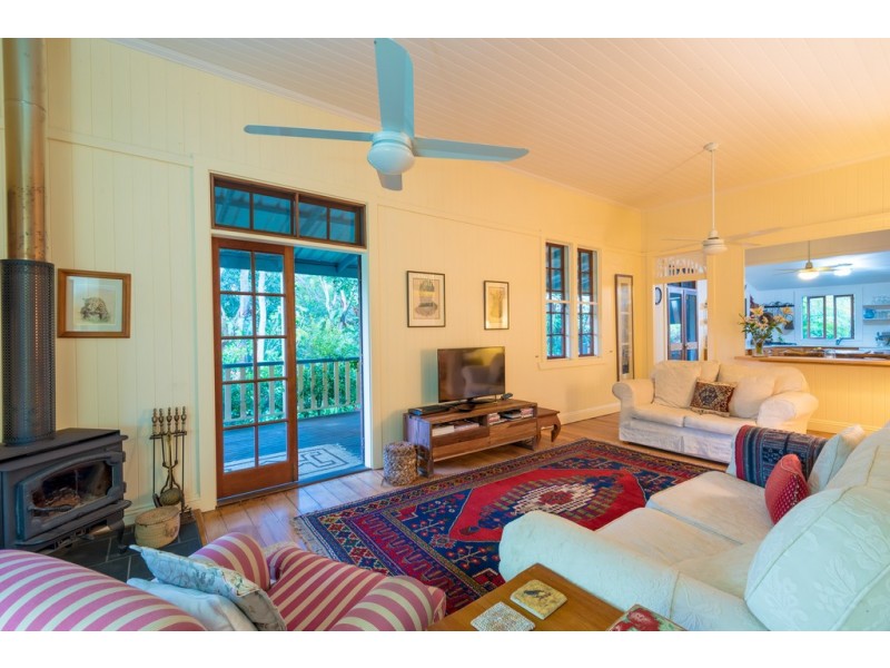 22 Jirrima Cres, Cooroibah QLD 4565