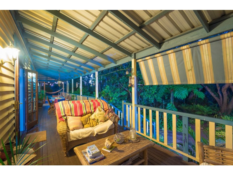 22 Jirrima Cres, Cooroibah QLD 4565