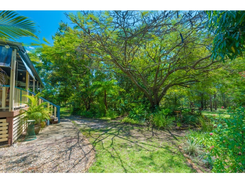22 Jirrima Cres, Cooroibah QLD 4565