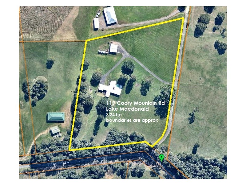 119 Cooroy Mountain Rd, Lake Macdonald QLD 4563