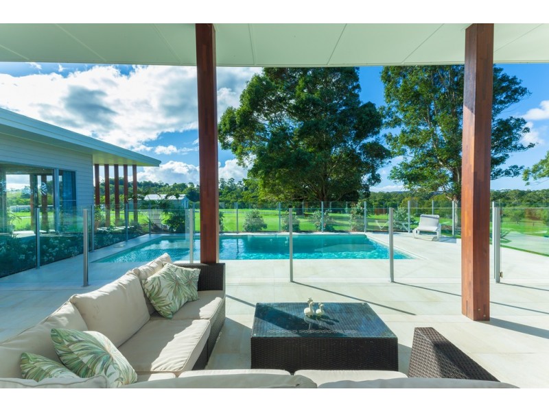 119 Cooroy Mountain Rd, Lake Macdonald QLD 4563