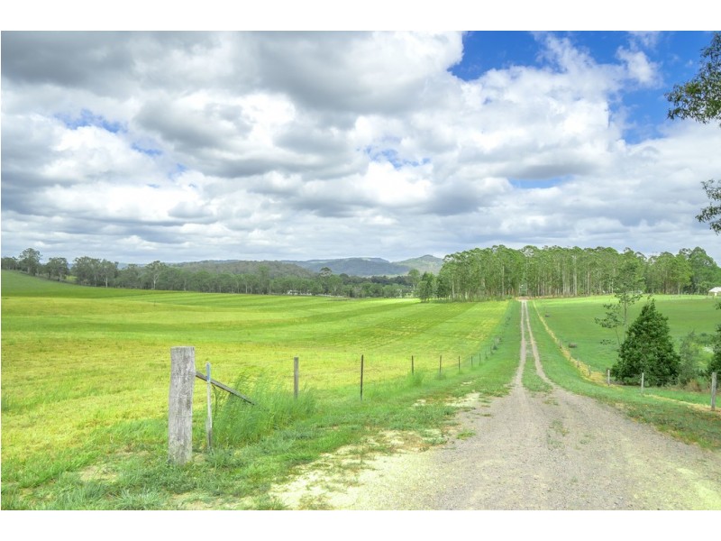 163 Seib Rd, Eumundi QLD 4562