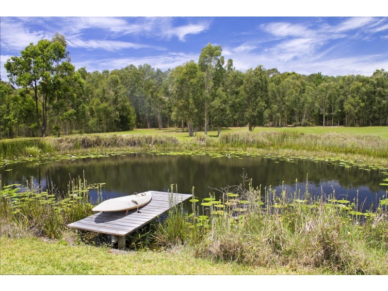 4 Amaroo Place, Cooroibah QLD 4565