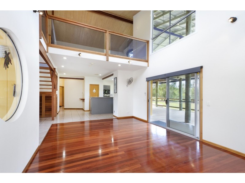 4 Amaroo Place, Cooroibah QLD 4565