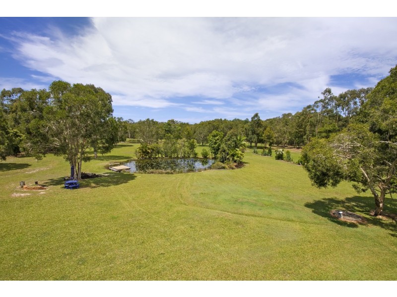 4 Amaroo Place, Cooroibah QLD 4565
