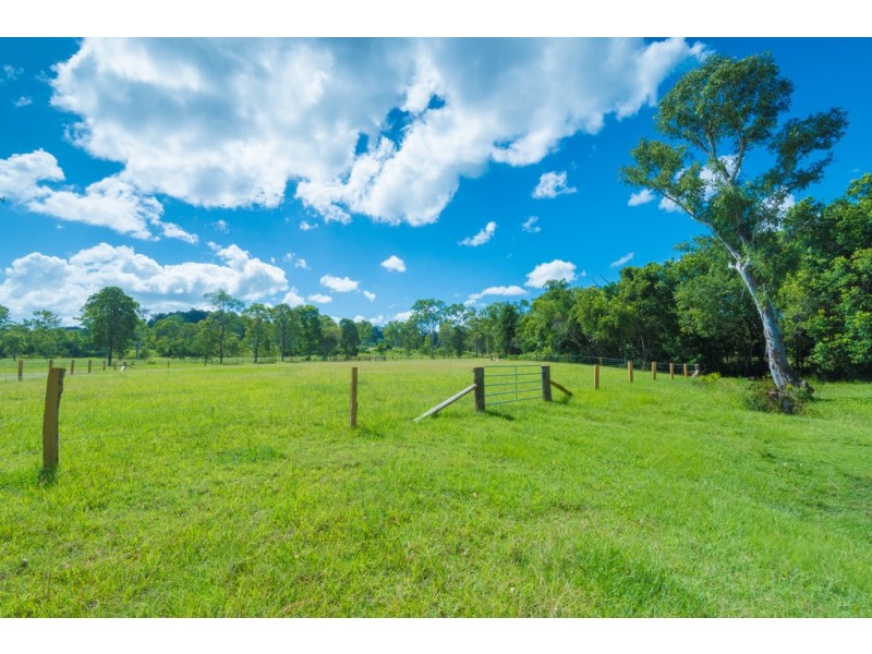 93 Lockes Lane, Belli Park QLD 4562