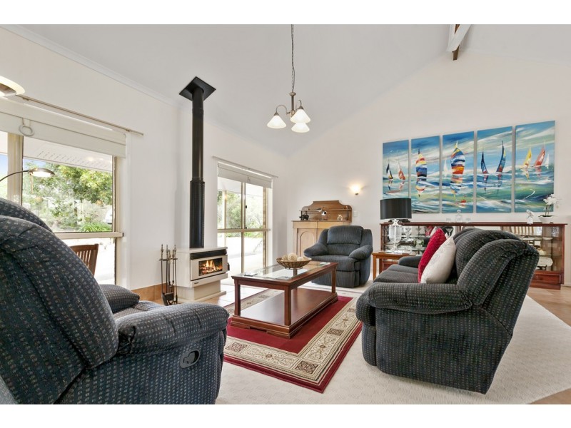 564 Shadbolt Road, Cedar Pocket QLD 4570