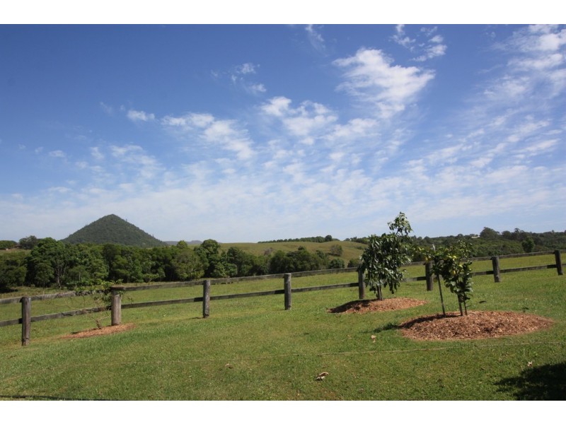 89 Croziers Road, Pinbarren QLD 4568