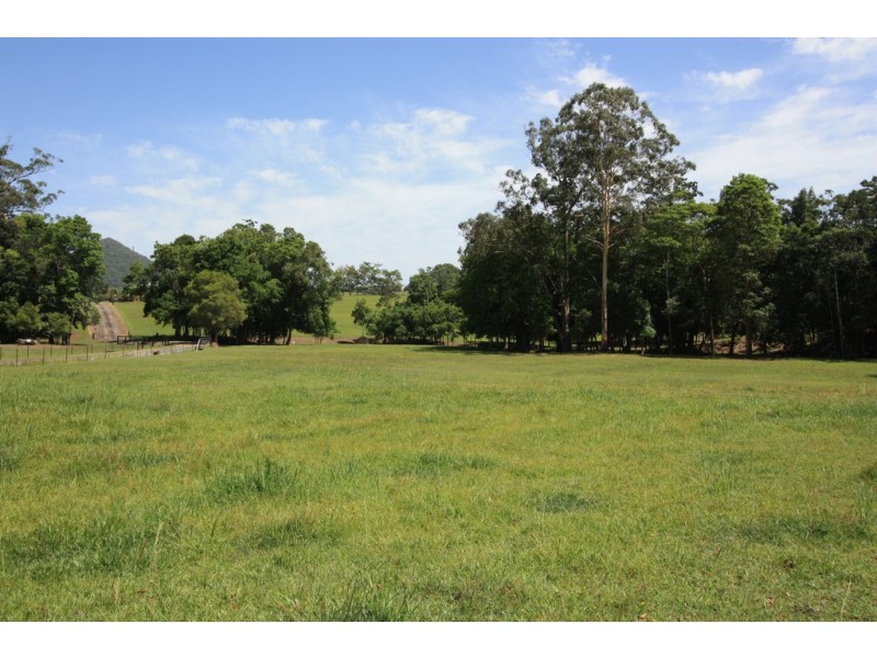 89 Croziers Road, Pinbarren QLD 4568