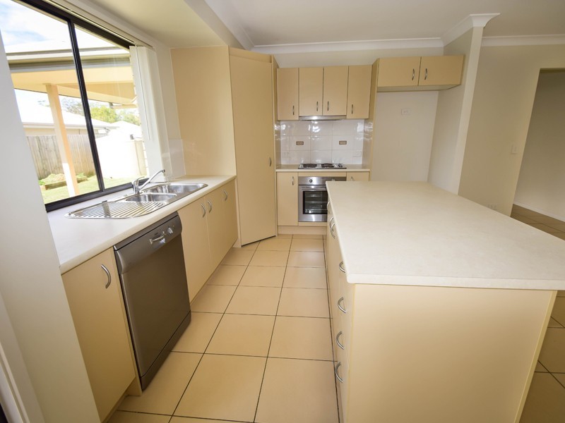7 Prospect Place, Cooroy QLD 4563