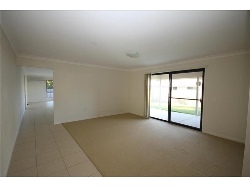 7 Prospect Place, Cooroy QLD 4563