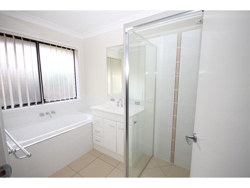 7 Prospect Place, Cooroy QLD 4563