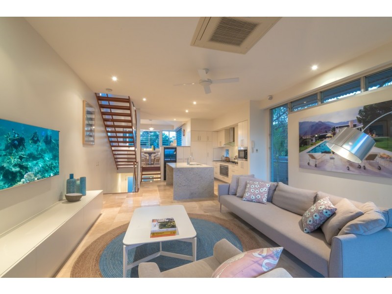 1/8 Hill Street, Sunshine Beach QLD 4567