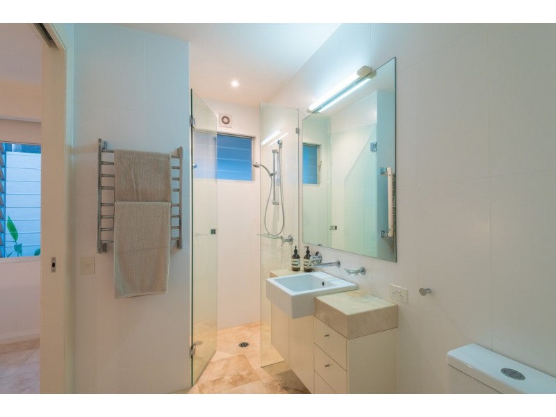 1/8 Hill Street, Sunshine Beach QLD 4567