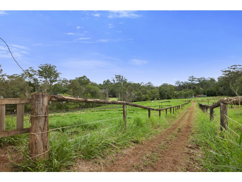212 Bunya Road, North Arm QLD 4561