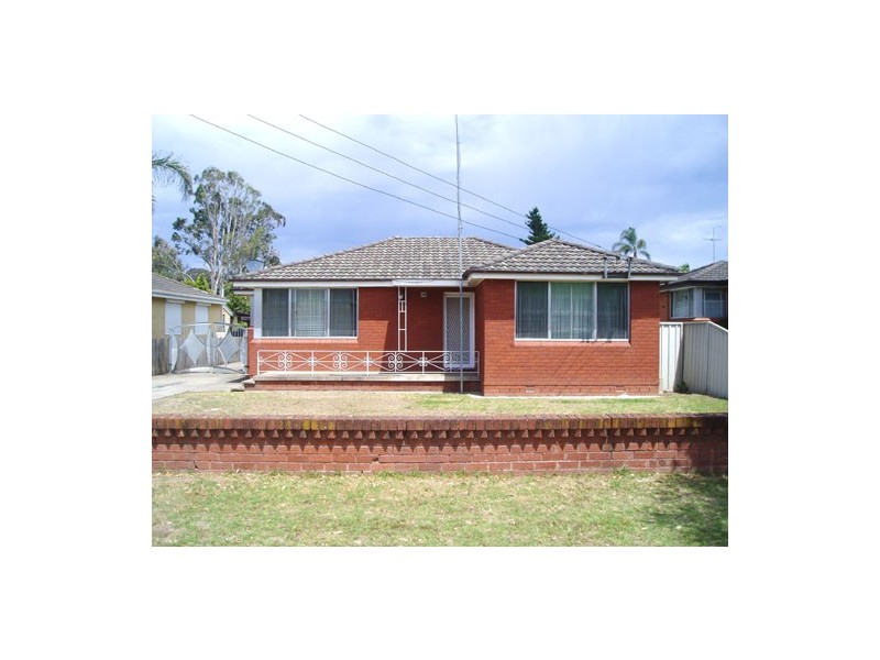 14 GARFIELD ROAD, Mcgraths Hill NSW 2756