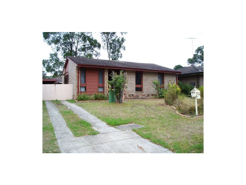 62 MCKELLAR CRESENT, South Windsor NSW 2756