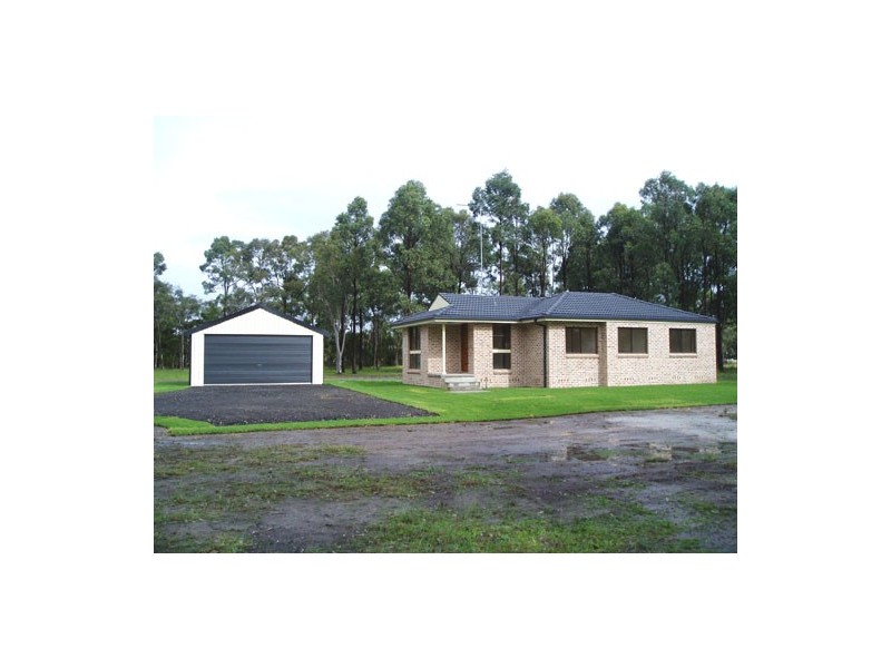 4 LEITCH AVE, Londonderry NSW 2753