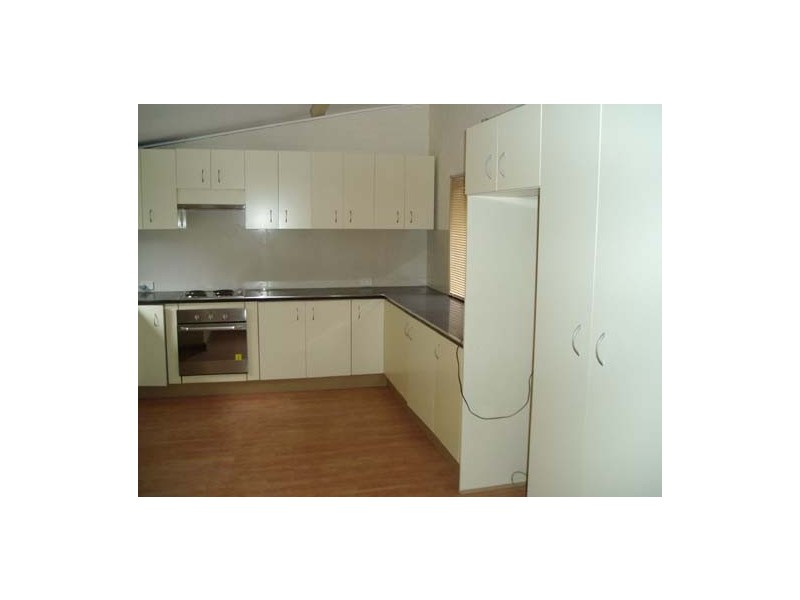 25 WINDSOR ST, Richmond NSW 2753