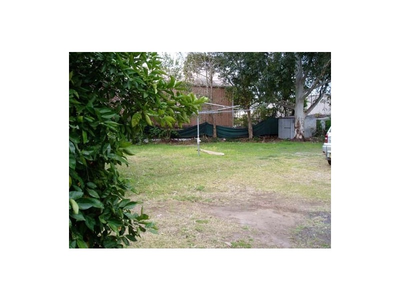 25 WINDSOR ST, Richmond NSW 2753