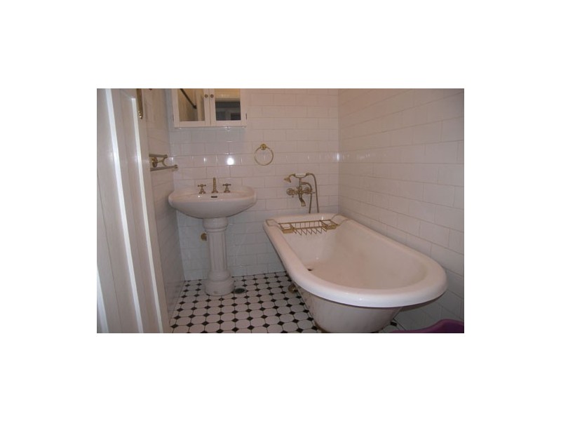 42 Richmond Road, Windsor NSW 2756